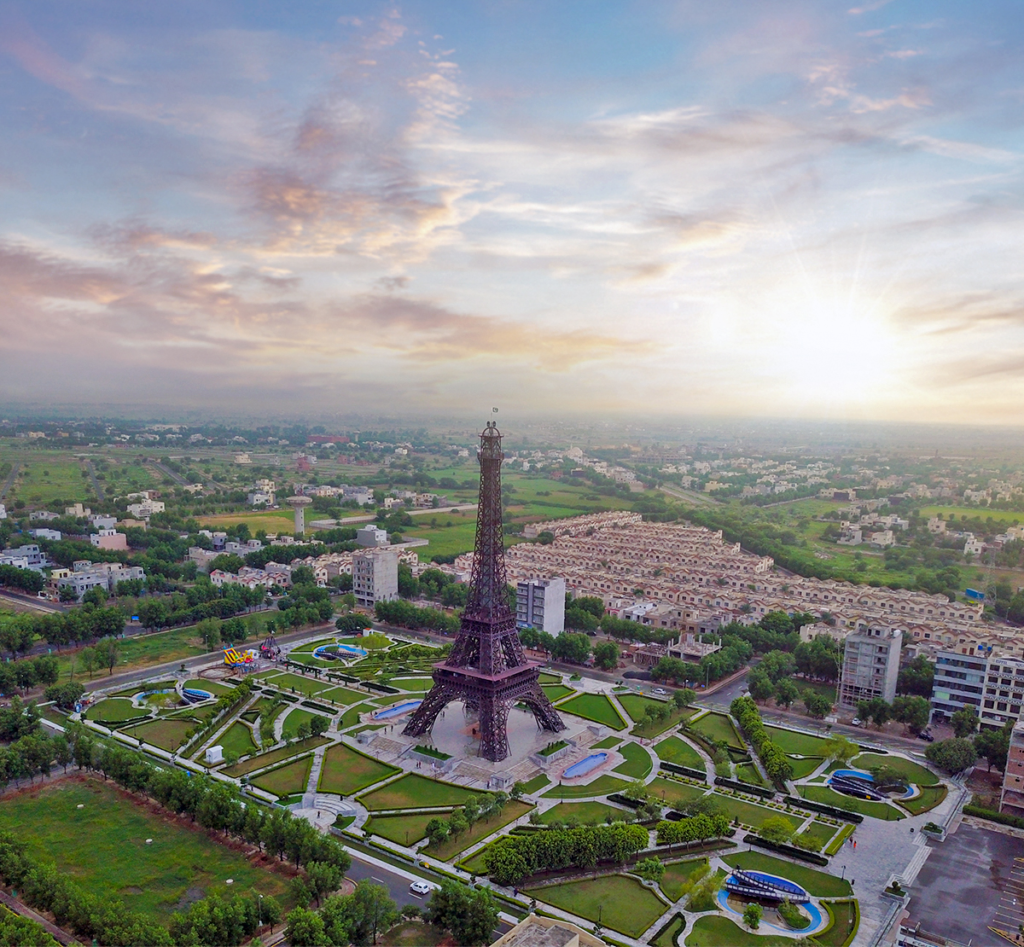 Eiffel Tower Lahore