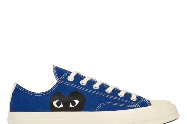 CONVERSE BLACK HEART BLUE LOW TOP