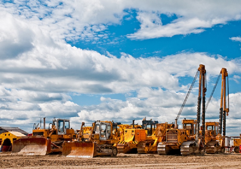 Heavy Equipment Rentals in Dubai: Your Complete 2025 Guide