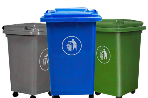 Outdoor garbage cans