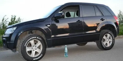 Suzuki Grand Vitara Overflow Bottle